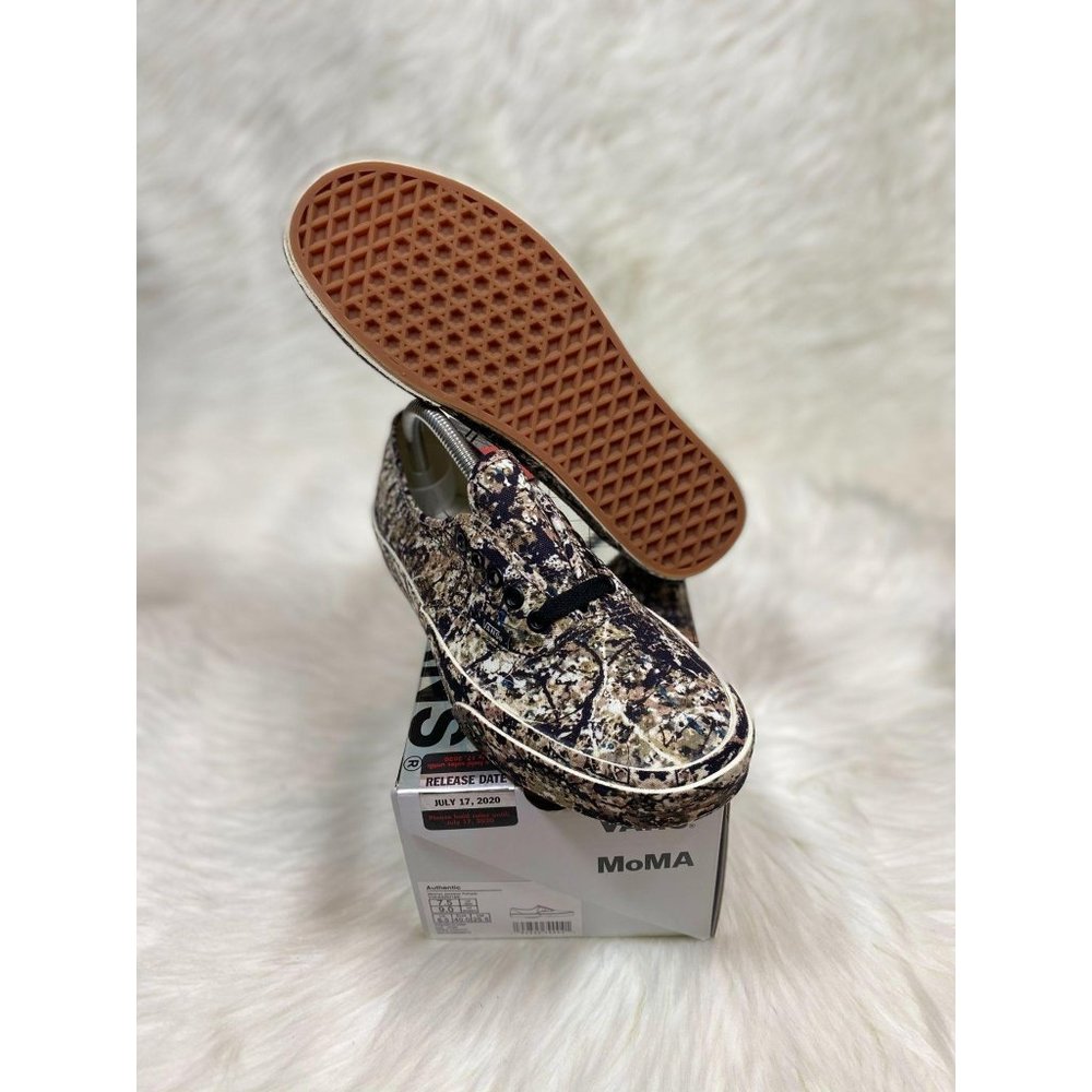 vans x moma authentic size 7.5